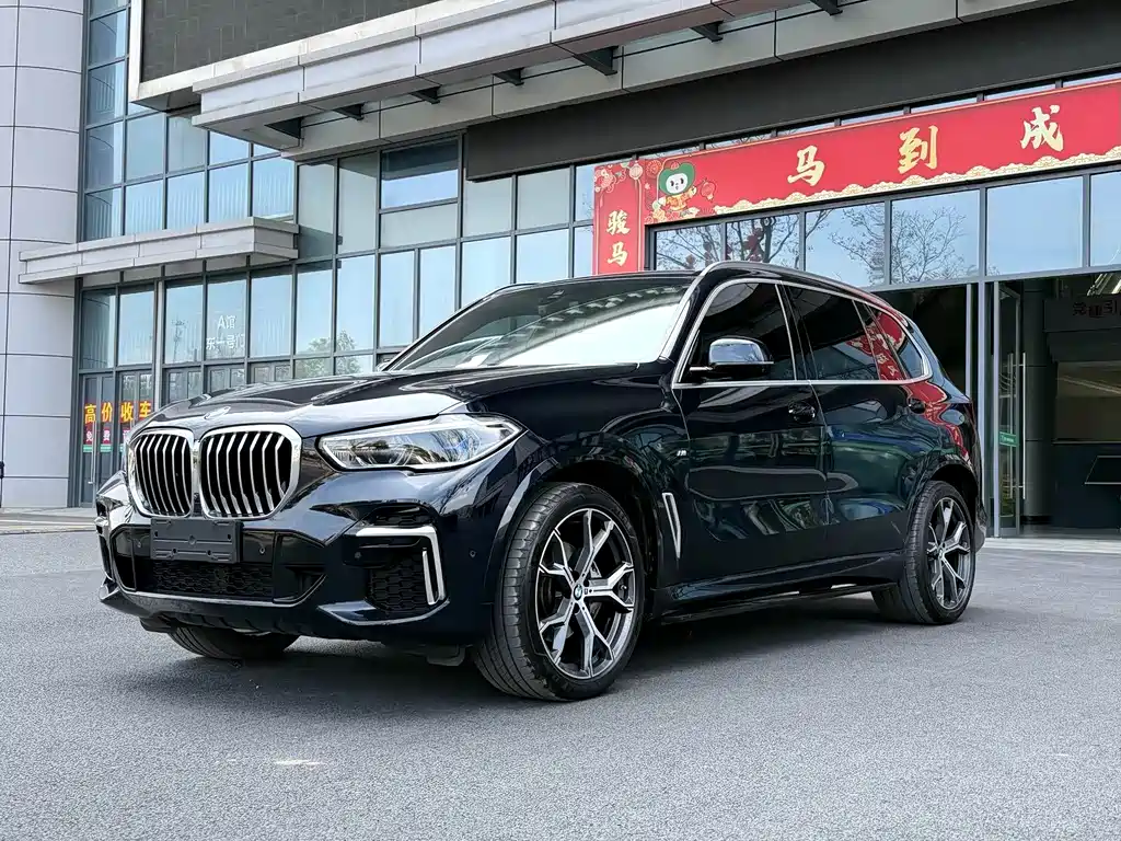 BMW X5 2022 — фото 1