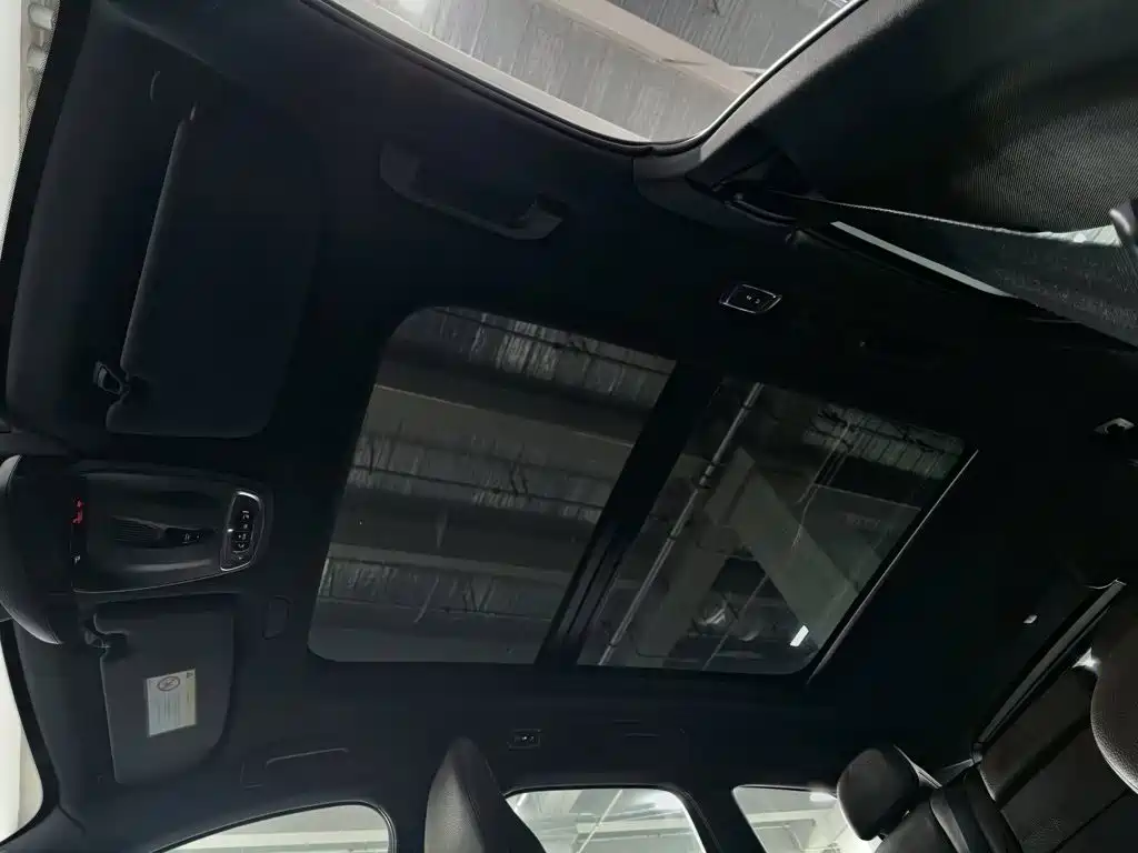 Volvo XC60 2020 — фото 14