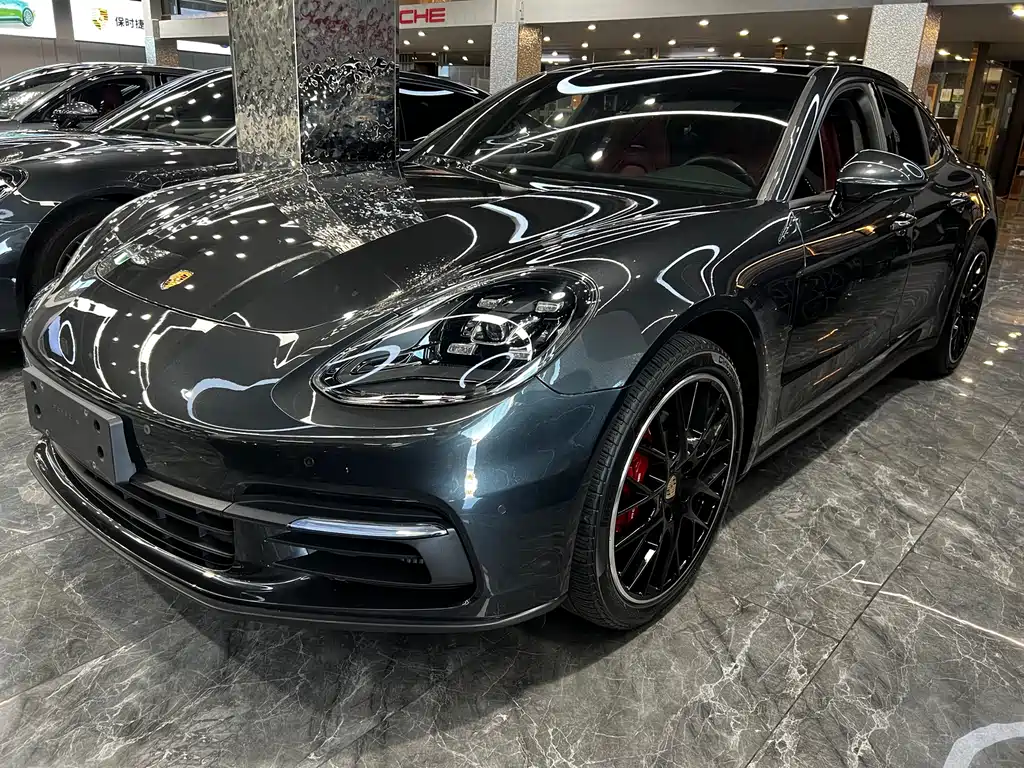 Porsche Panamera 2020