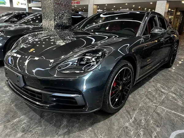 Porsche Panamera 2019