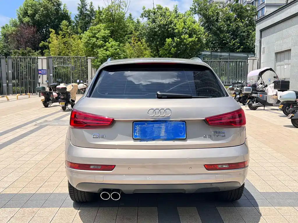 Audi Q3 2018 — фото 16