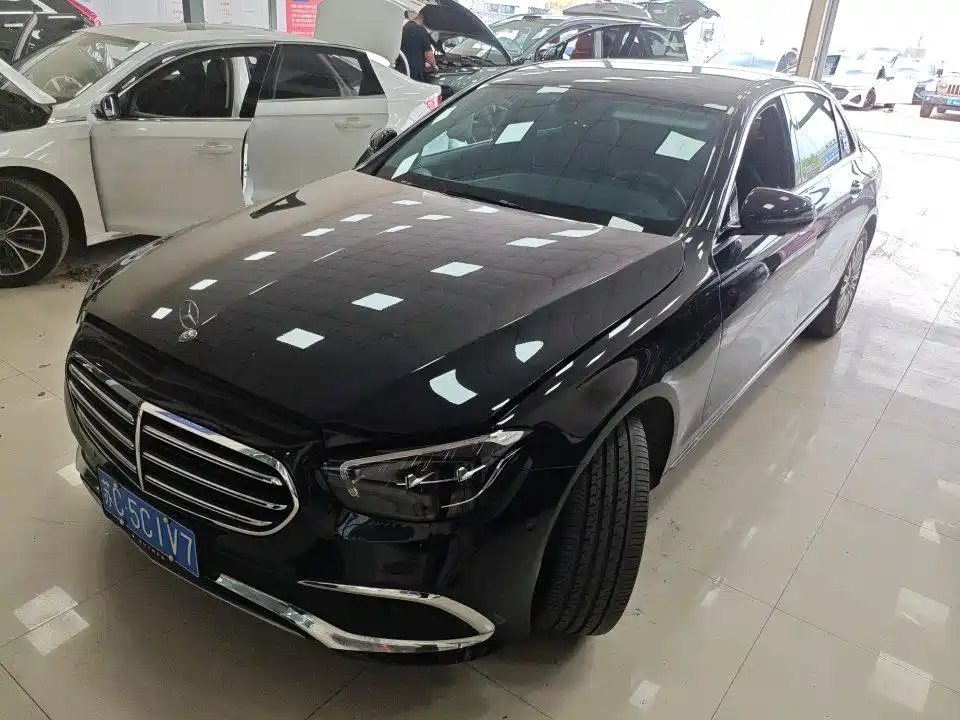 Mercedes-Benz E-Class 2023