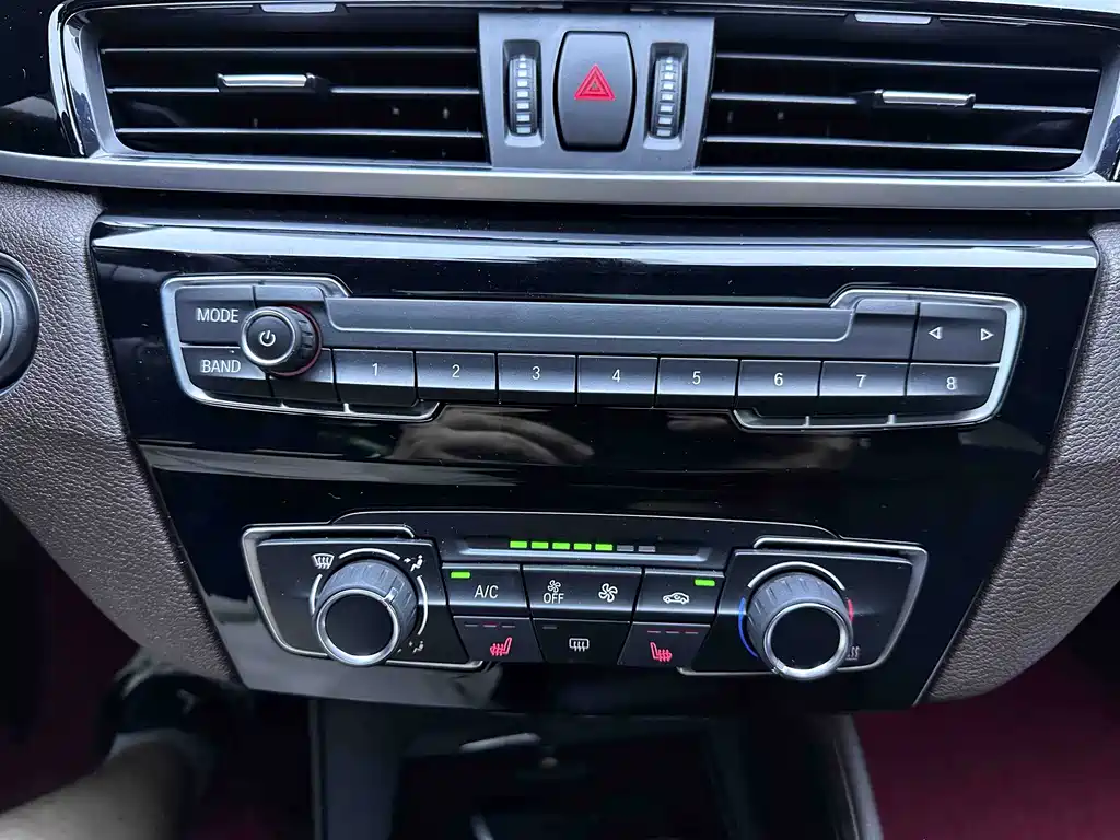 BMW X1 2022 — фото 18