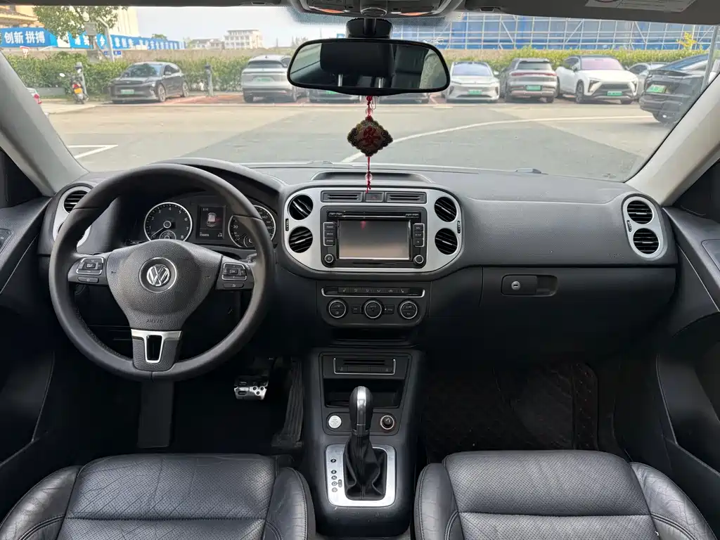 Volkswagen Tiguan 2015 — фото 4