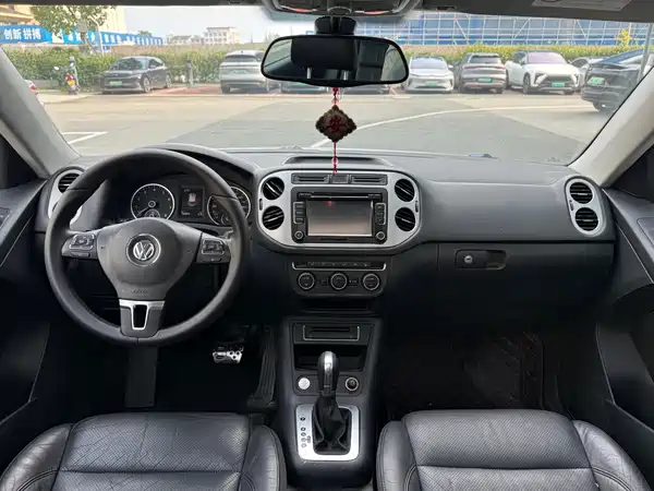 Volkswagen Tiguan 2015