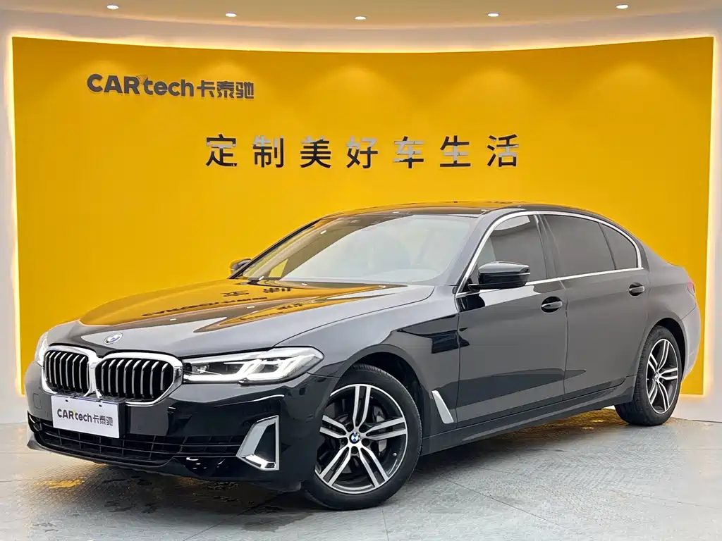 BMW 5 Series 2021 — фото 1