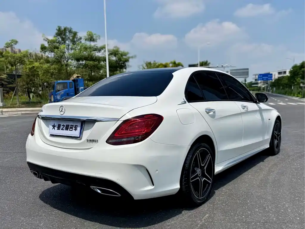 Mercedes-Benz C-Class 2021
