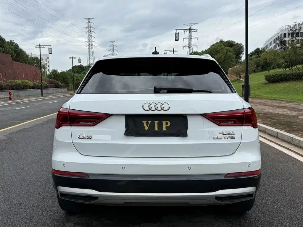 Audi Q3 2021