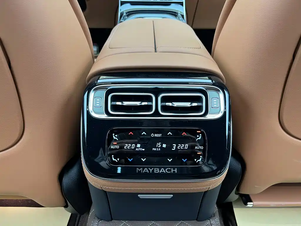 Mercedes-Benz Maybach S-Class 2022 — фото 29