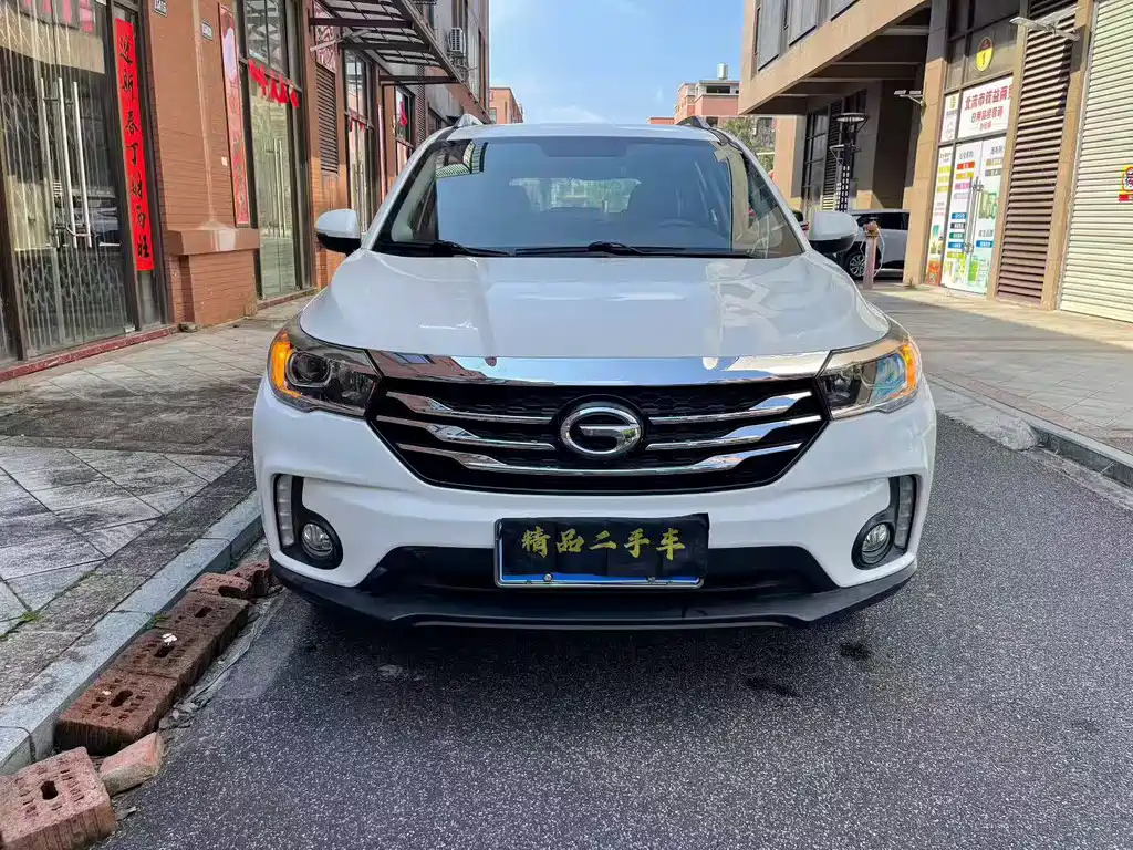 GAC Trumpchi GS4 2017 — фото 2