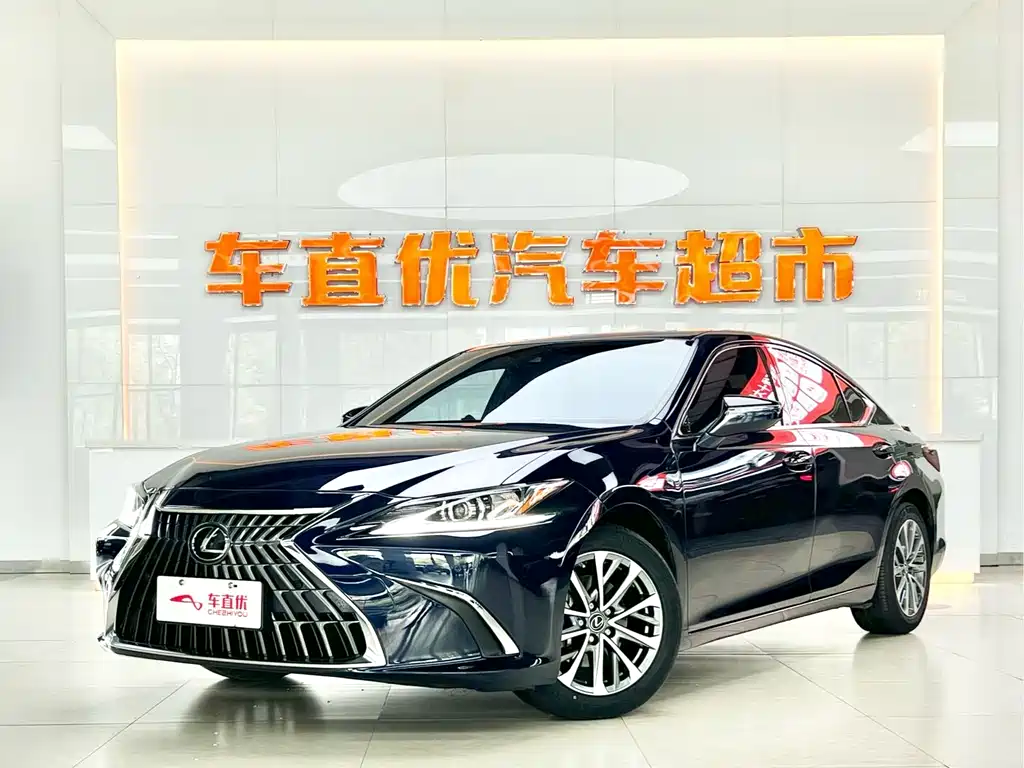 Lexus ES 2023 — фото 1