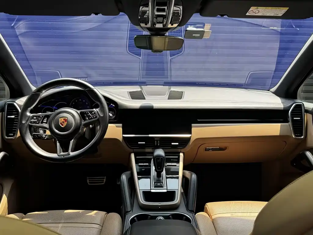 Porsche Cayenne 2018 — фото 14