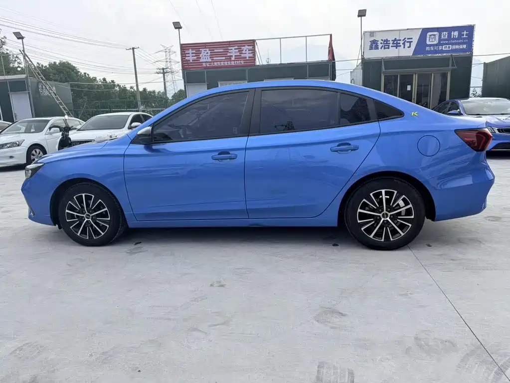 Roewe i5 2022 — фото 18