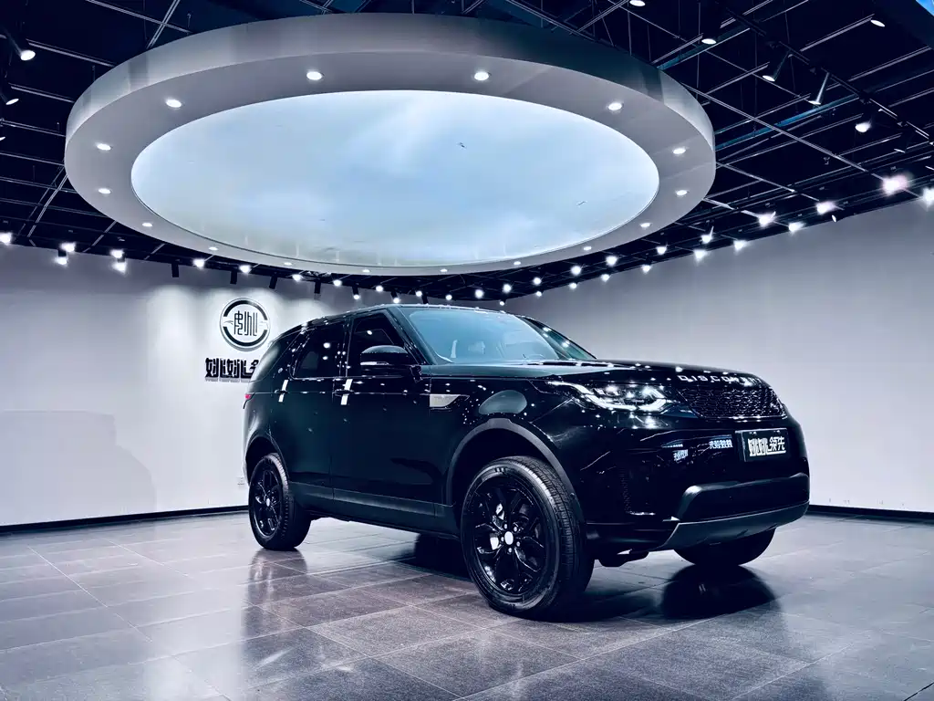 Land Rover Discovery 2019 — фото 12