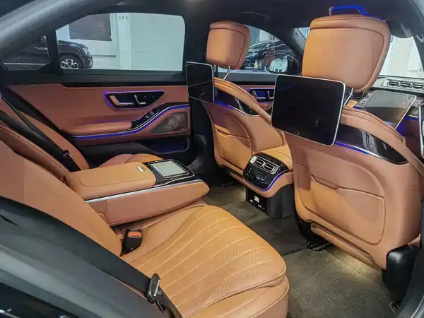 Mercedes-Benz S-Class 2021