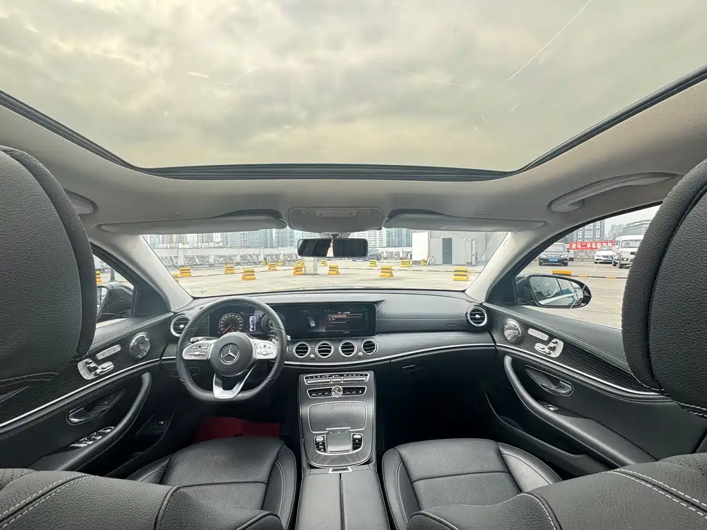 Mercedes-Benz E-Class 2020 — фото 11