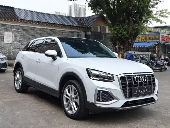 Audi Q2L 2023