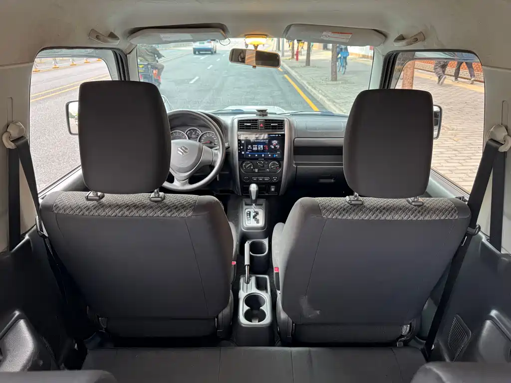 Suzuki Jimny 2016 — фото 15