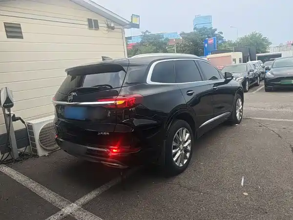 Buick Enclave 2021