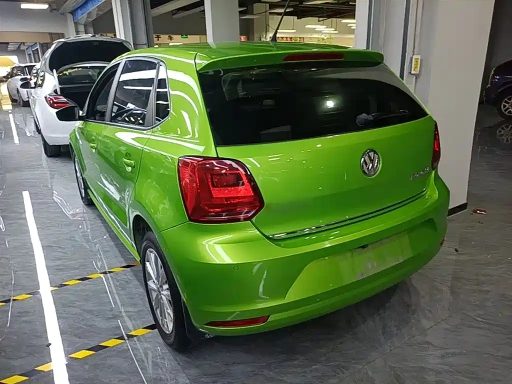 Volkswagen Polo 2015 — фото 5