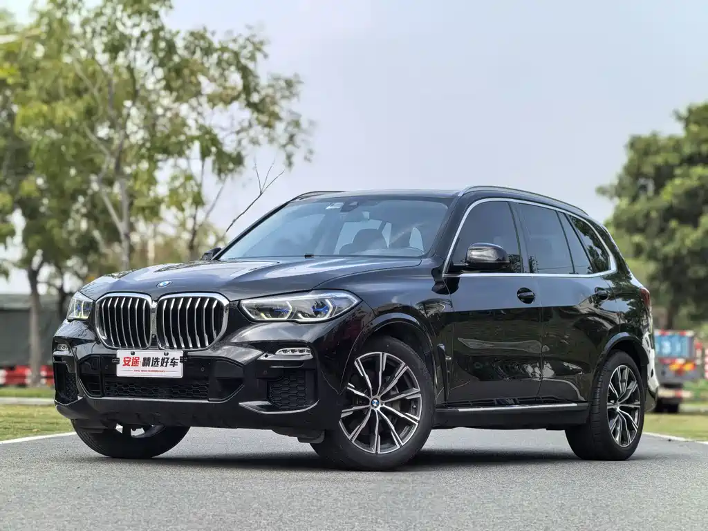 BMW X5 2019 — фото 1