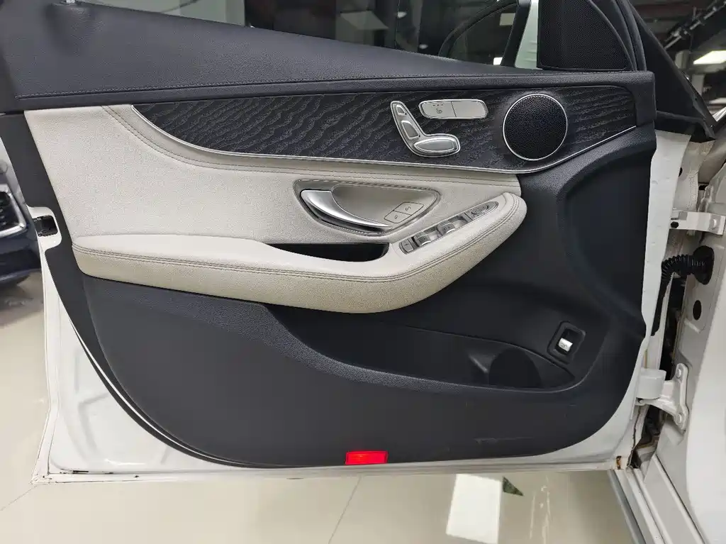 Mercedes-Benz C-Class 2015 — фото 22