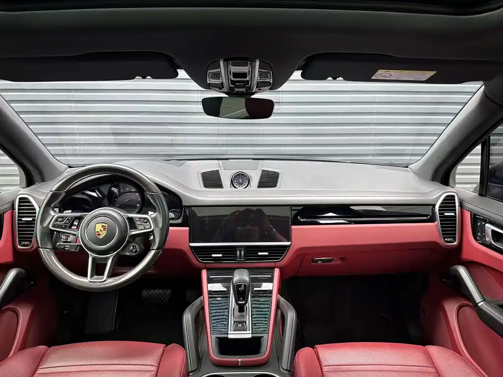 Porsche Cayenne 2022 — фото 10