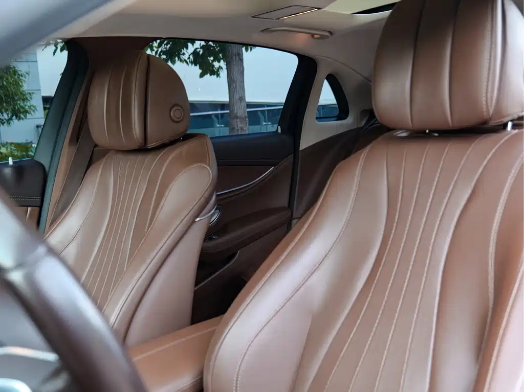 Mercedes-Benz E-Class 2022 — фото 10