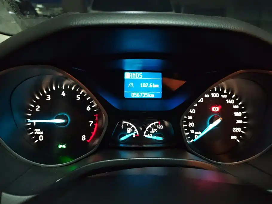 Ford Focus 2017 — фото 14