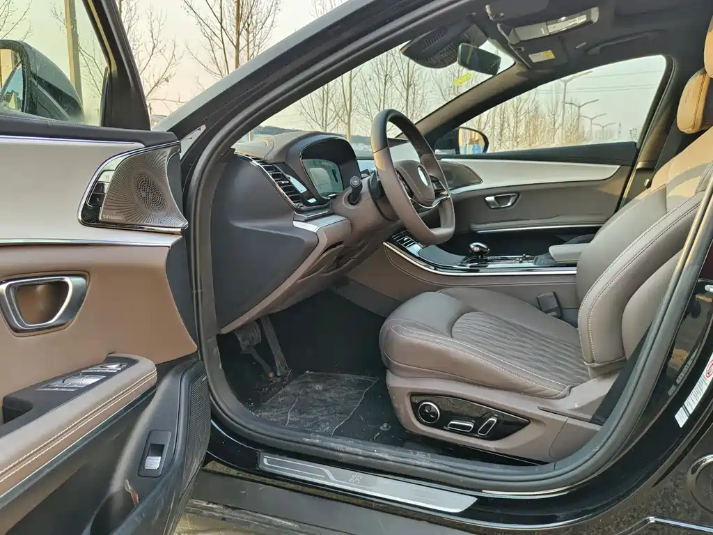 BYD Han 2025