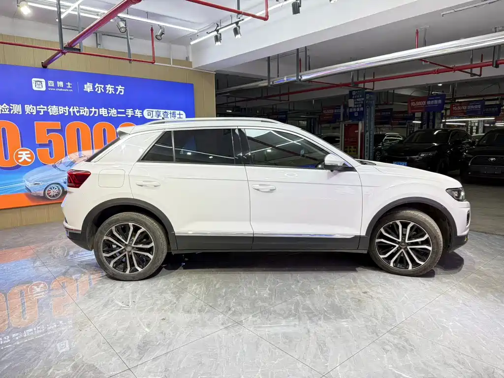 Volkswagen T-Roc 2022 — фото 2