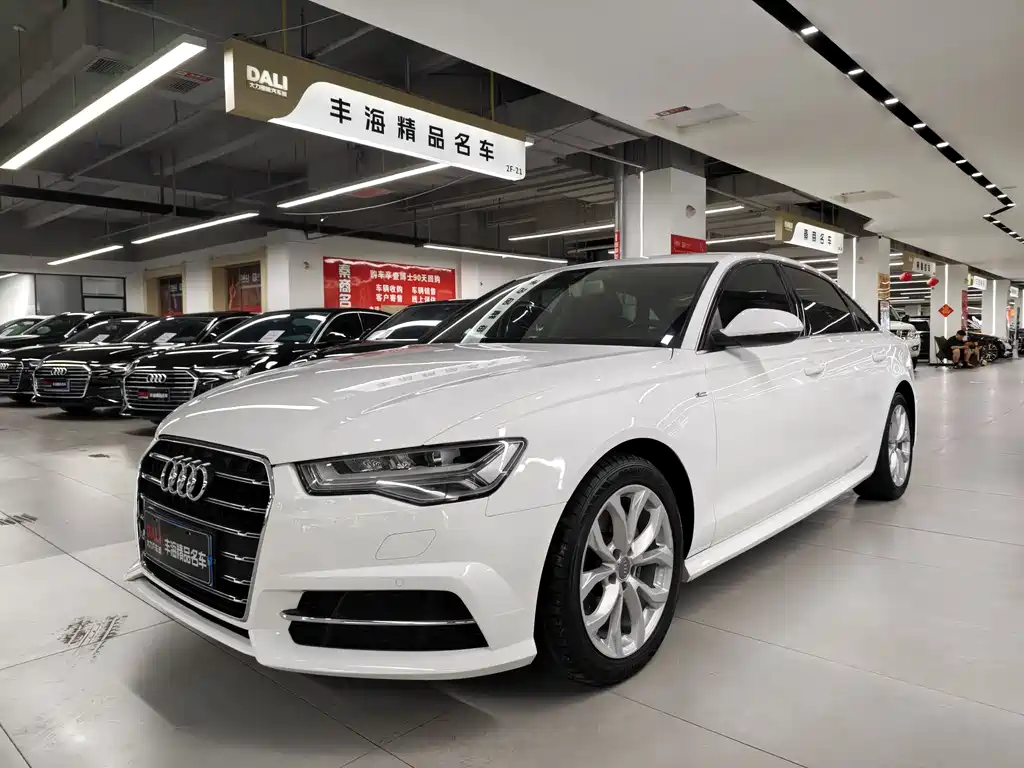 Audi A6L 2018 — фото 1