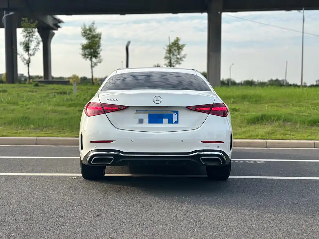 Mercedes-Benz C-Class 2023 — фото 8