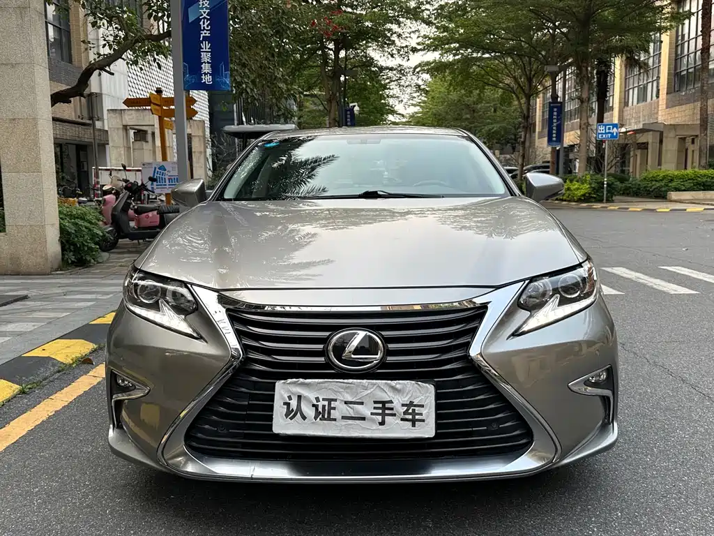 Lexus ES 2016 — фото 2