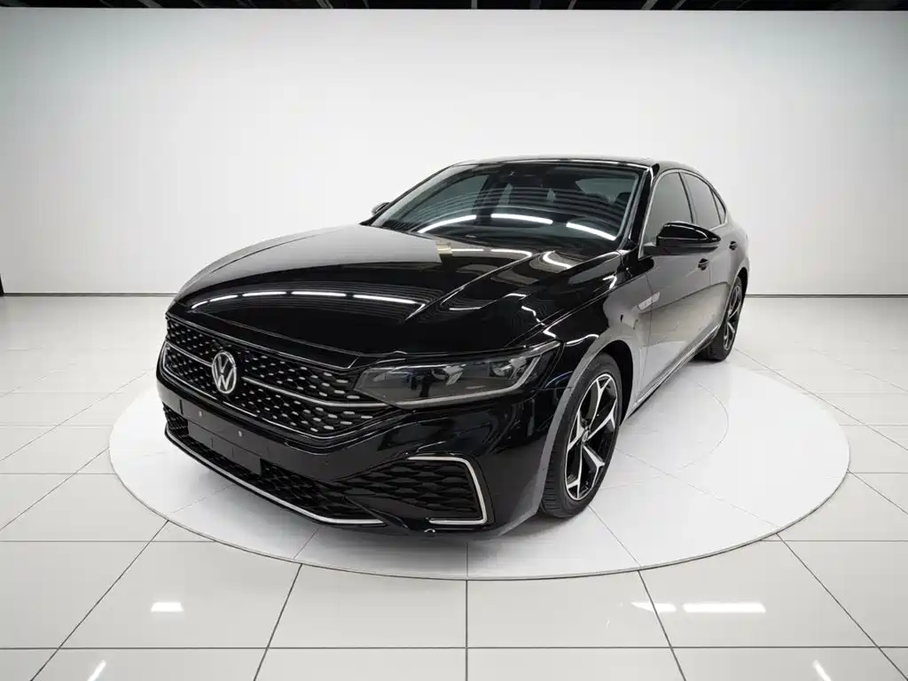 Volkswagen Passat 2024