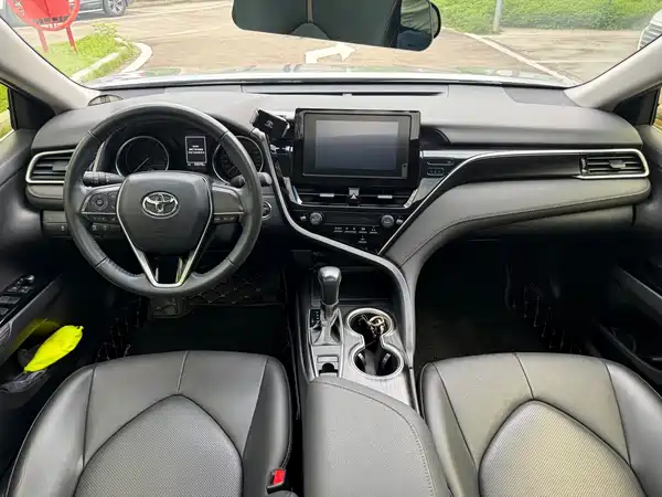 Toyota Camry 2022