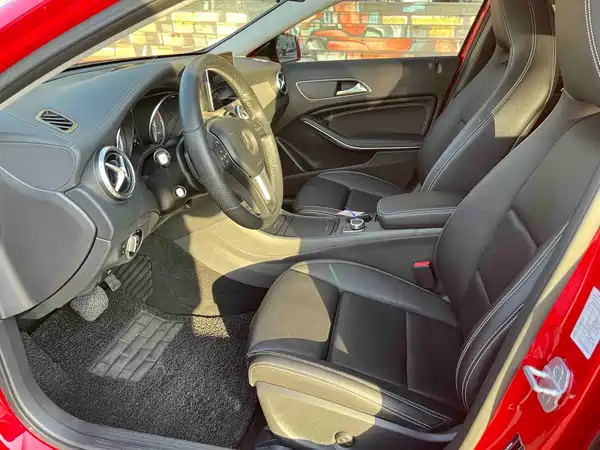 Mercedes-Benz GLA 2016