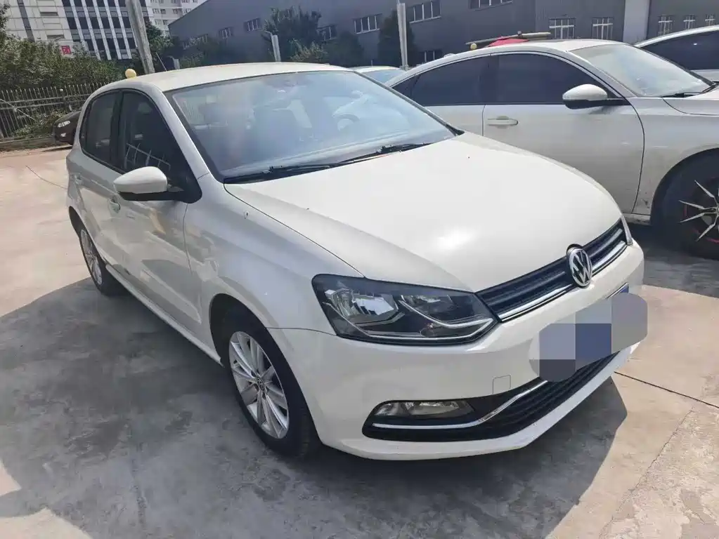Volkswagen Polo 2015 — фото 3