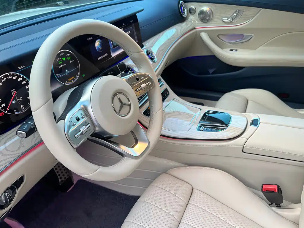 Mercedes-Benz E-Class 2020 — фото 8