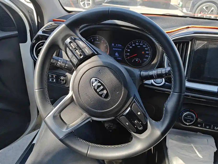 Kia KX1 2020 — фото 15