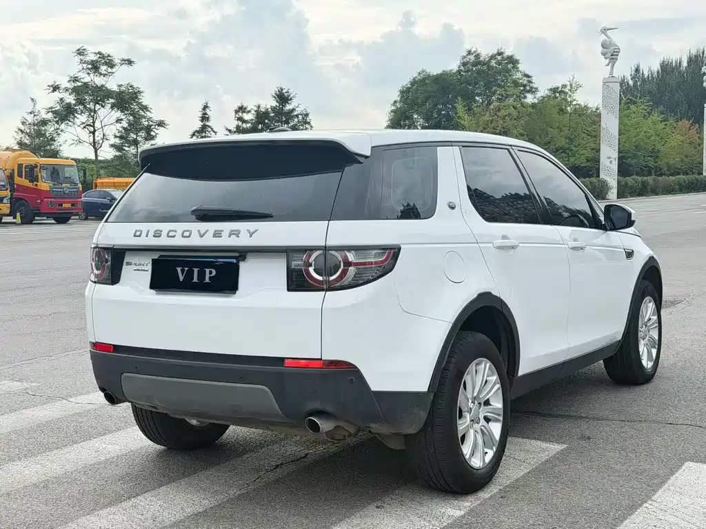 Land Rover Discovery Sport 2017 — фото 9