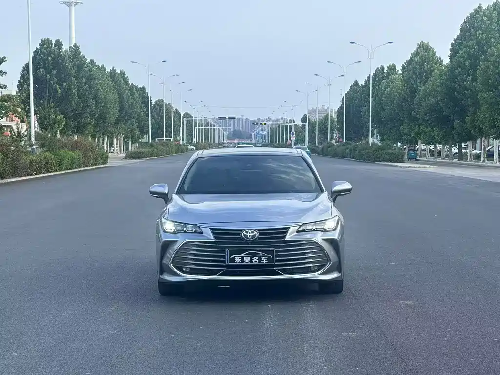 Toyota Avalon 2019 — фото 2