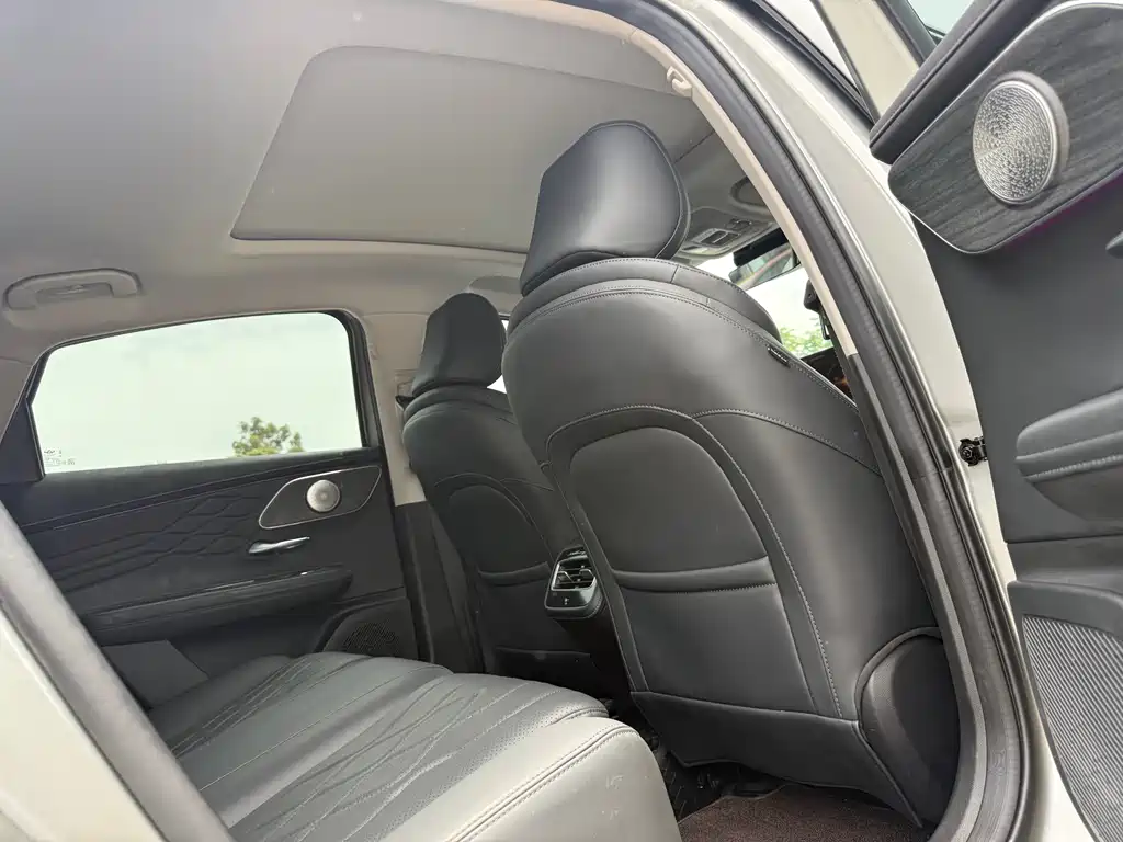 Chery Arrizo 8 PRO 2025 — фото 15