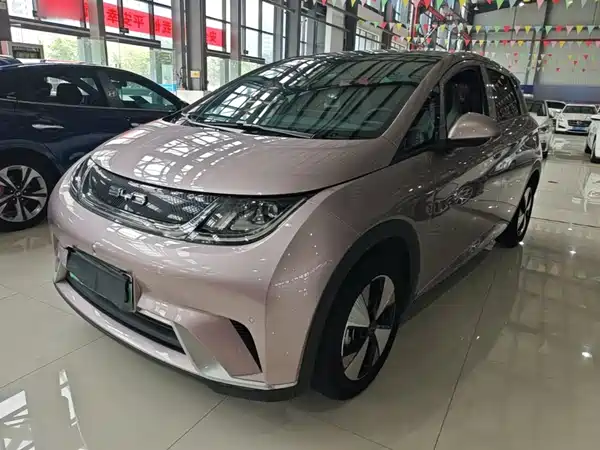 BYD Dolphin 2023