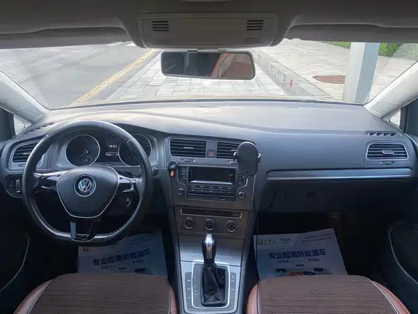 Volkswagen Golf 2014