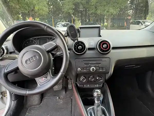 Audi A1 2015