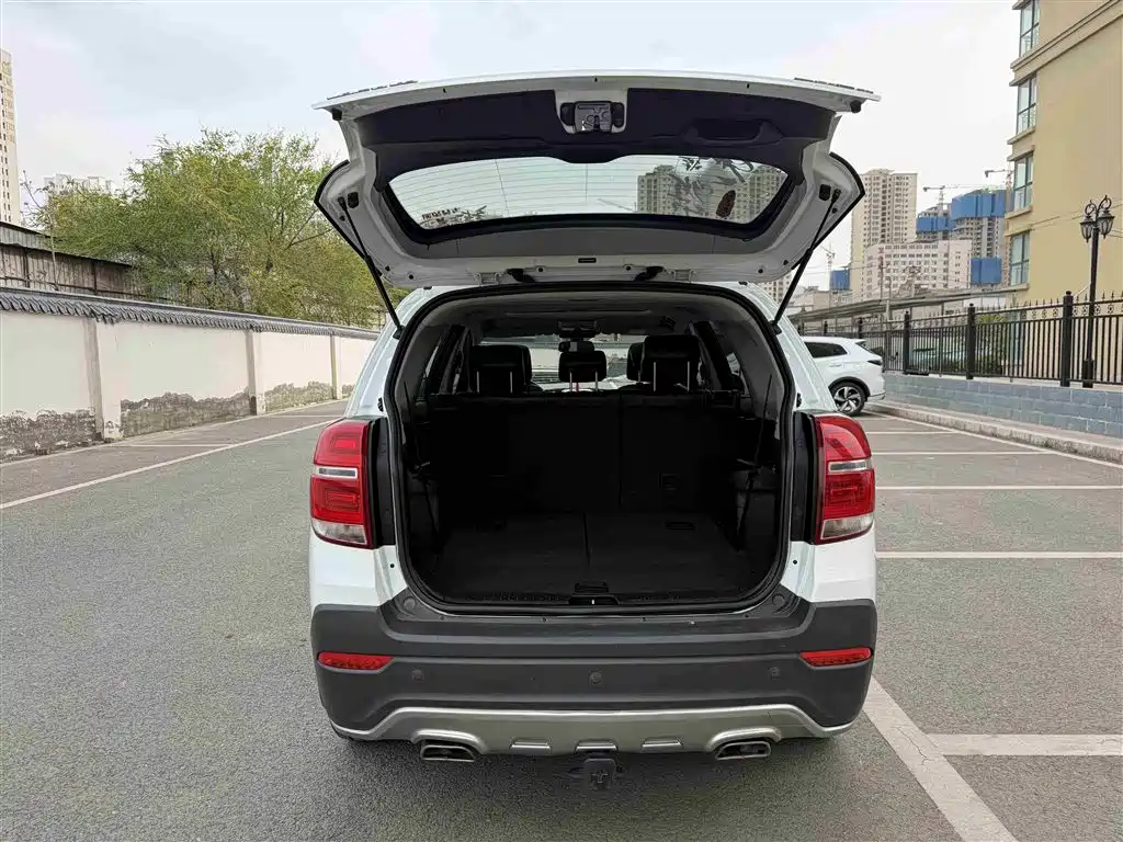Chevrolet Captiva 2017 — фото 13