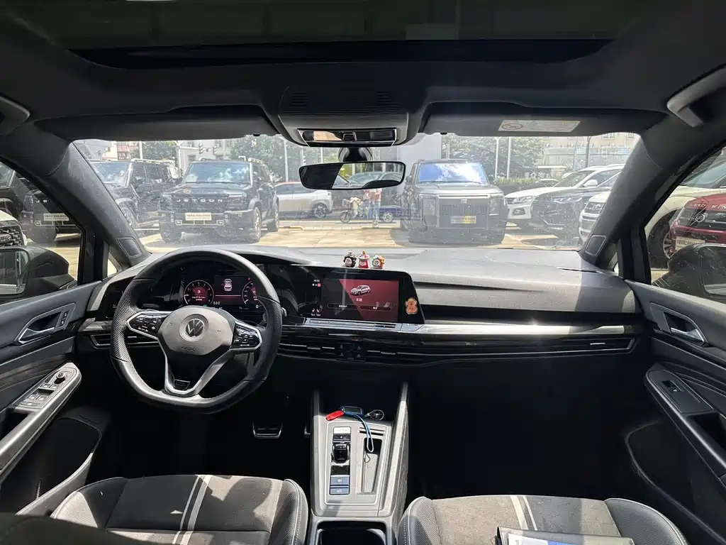 Volkswagen Golf 2023