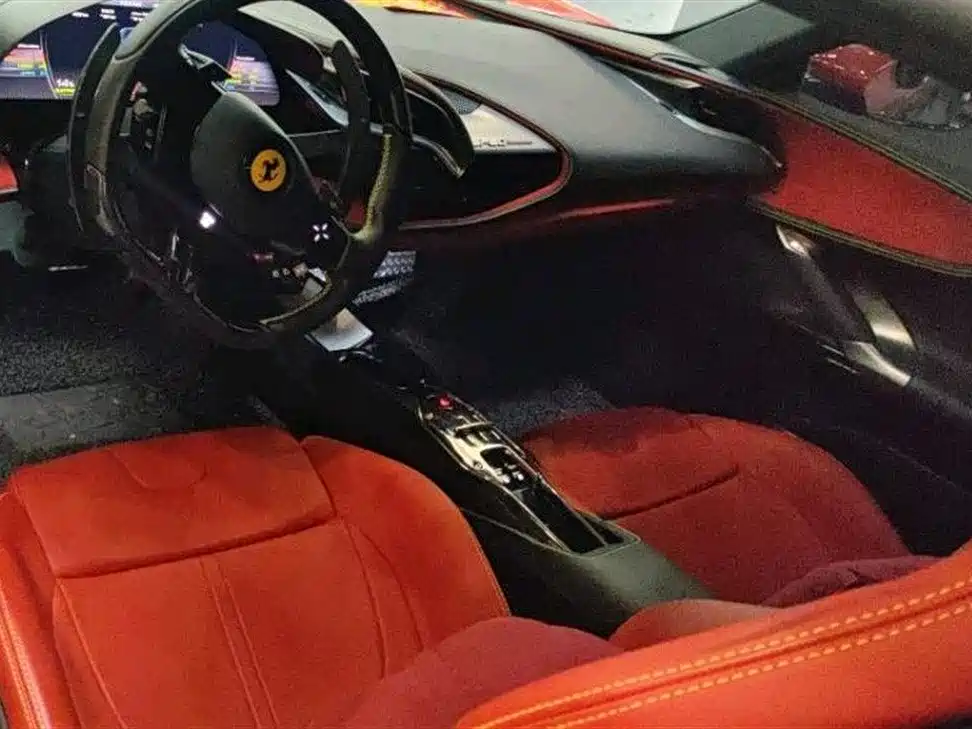 Ferrari SF90 2023 — фото 7
