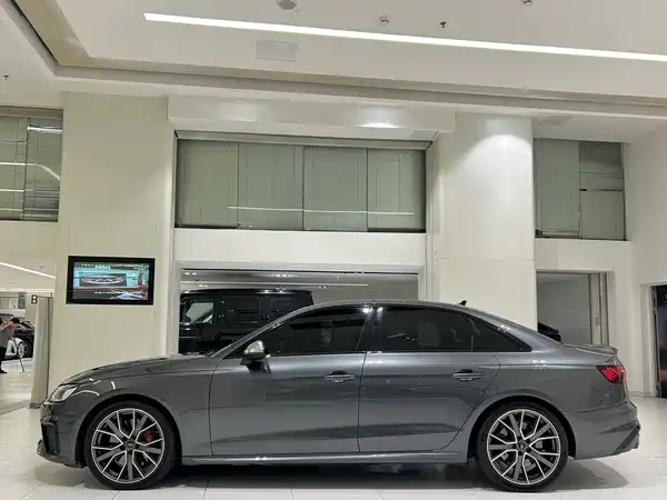 Audi S4 2024